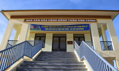 Nhà tránh lũ do ca sỹ Thủy Tiên tài trợ ở Hà Tĩnh: 1 huyện "bù" thêm 1,6 tỷ khi xây 2 căn