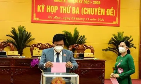 Cà Mau: Giám đốc Sở GD&ĐT được bầu giữ chức Phó Chủ tịch UBND tỉnh