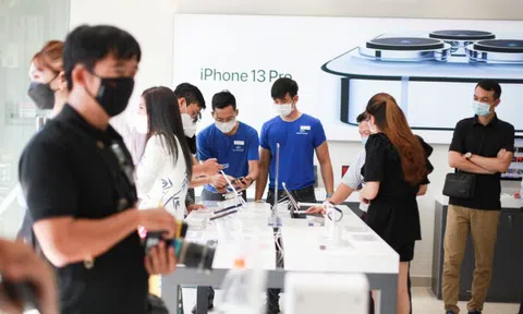 'Apple Store thu nhỏ' nở rộ tại Việt Nam