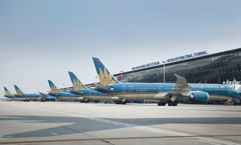 Chức danh nào được phục vụ chuyến bay chuyên cơ, chuyên khoang?