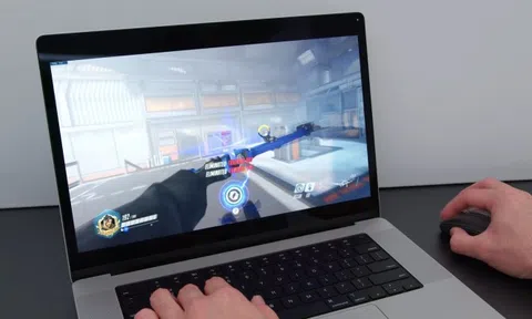 Chơi game trên MacBook Pro M1 Max là một thảm họa