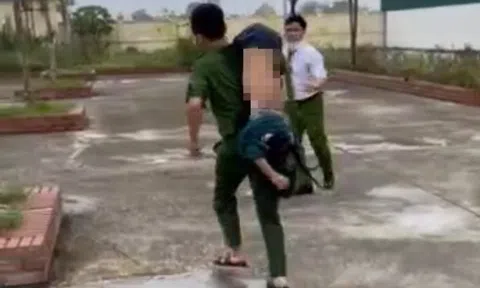 Thượng uý bế xốc cháu bé chạy quanh sân để cứu sống thần kỳ: Tôi không kịp nghĩ gì hơn