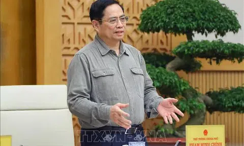 Thủ tướng Phạm Minh Chính chủ trì họp Chính phủ ngay sau khi trở về từ châu Âu