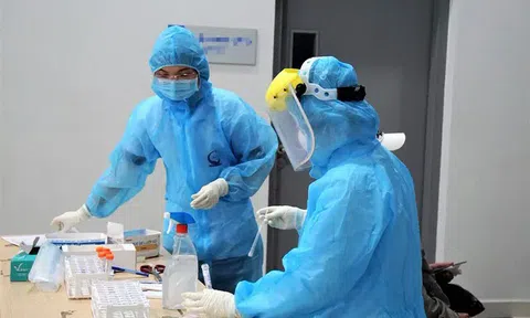 Hải Phòng: Một phụ nữ mang thai làm cùng văn phòng với F0 dương tính, chưa tiêm vaccine