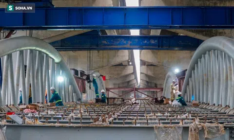 [ẢNH] Cây cầu dành cho xe máy 'độc nhất vô nhị' nằm dưới gầm đường Vành đai 3 trên cao