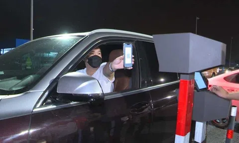 Quảng Ninh thí điểm “hành trình không chạm” qua chốt kiểm dịch