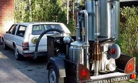 Điều ít ai biết: Ô tô chạy bằng mùn gỗ, bã cà phê, dầu tái chế