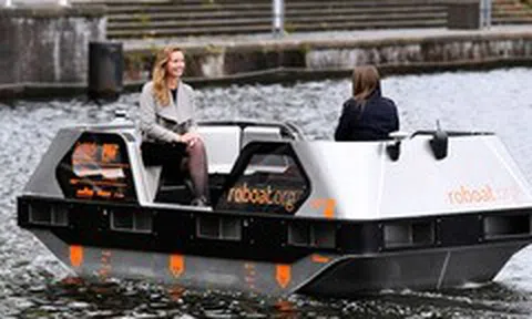 Tránh tắc đường, Hà Lan chế thuyền tự lái đi đường sông