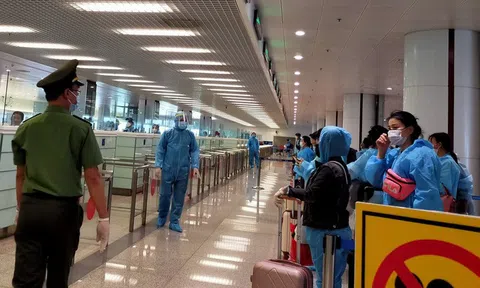 Bộ GTVT đề xuất nối lại bay quốc tế từ năm 2022