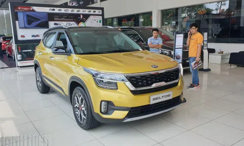 Chờ giảm lệ phí trước bạ, đại lý ô tô chưa được ‘gỡ khó’ đã ‘khó thở’