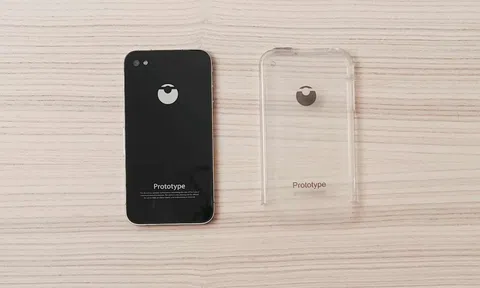 Chiếc iPhone không có logo quả táo