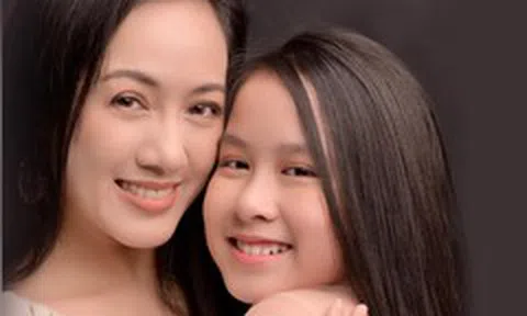 Con gái xinh đẹp của BTV Hoài Anh thời sự 19h