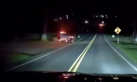 Cú drift bằng xe ngựa ngoạn mục như trong phimicon