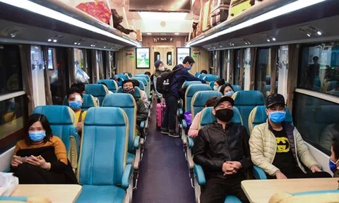 Giá vé tàu Tết Nhâm Dần có thể giảm tới 40%