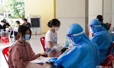 Ngày 12/11, ghi nhận 8.982 ca Covid-19, có 4.180 ca cộng đồng