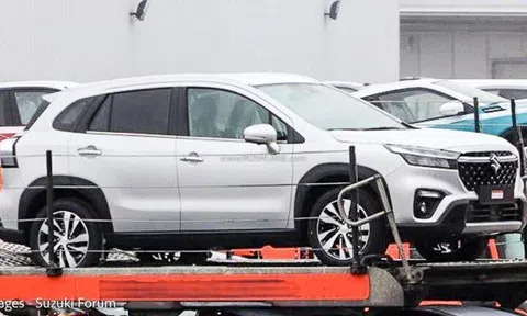 Suzuki S-Cross 2022 lộ diện, 'đấu' với Toyota Corolla Cross