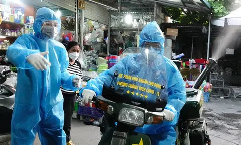 KHẨN: Hà Nội tìm người đi trên tuyến xe buýt, cửa hàng VinMart, phòng khám,... liên quan Covid-19