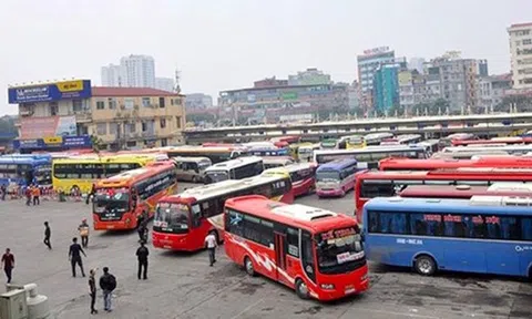 Hậu giãn cách: Doanh nghiệp vận tải hành khách đã... “thấm đòn”