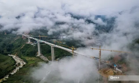 Ngắm nhìn "cầu cạn trên mây" cao nhất Việt Nam sắp hoàn thành