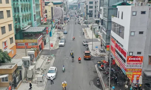 Hình ảnh mới nhất trên đường Vũ Trọng Phụng, dân thoát cảnh bụi bay cuồn cuộn như sa mạc