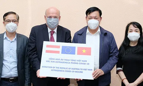 Bộ Y tế tiếp nhận 50.000 liều vaccine AstraZeneca của Chính phủ Áo tặng