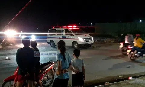 Phát hiện xác chết mặc đồ ngủ bị phủ cỏ khô và vỏ bao bì: Trưng cầu khám nghiệm pháp y