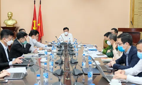 Thứ trưởng Bộ Y tế: 'Sau ngày 20/11 Bộ Y tế sẽ không cấp vaccine cho địa phương không gửi đề xuất'