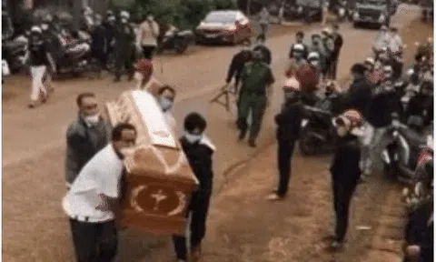 Vụ 4 người khiêng quan tài đến nhà con nợ: Trên giấy tờ, bà N. nợ khoảng hơn 20 tỷ