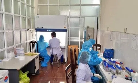 Sàng lọc định kỳ, Quảng Bình phát hiện 8 F0 chưa rõ nguồn lây