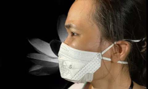 Nỗi lòng nữ bác sĩ tuyến đầu: 'Khi đi ngoại vẫy tay tiễn biệt, khi về chỉ còn là di ảnh'