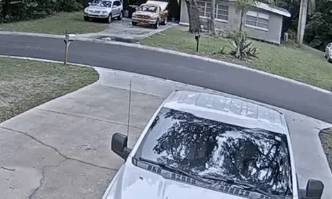 Xe Nissan đua tốc độ cùng Infiniti G và kết đắng bất ngờicon