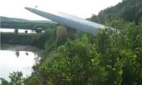 CLIP: Cánh quạt của điện gió ở Sóc Trăng 2 lần "rụng" rất hy hữu