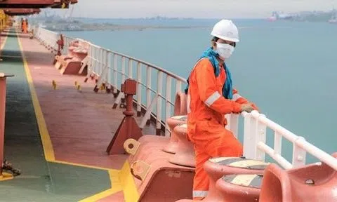 Bộ GTVT đề nghị bỏ quy định cách ly y tế 2 lần đối với thuyền viên