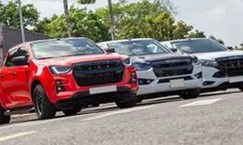 Trào lưu chơi bán tải độ hạ gầm thấp như sedan tại Bình Dương