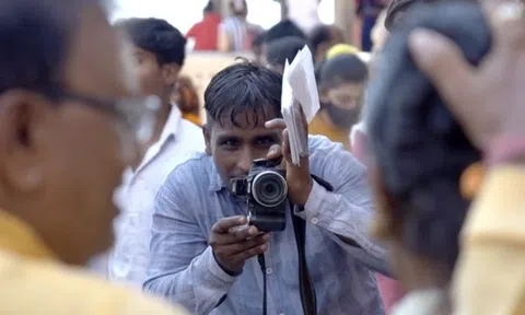 Smartphone và selfie đã đẩy những thợ chụp ảnh này đến một tương lai ảm đạm