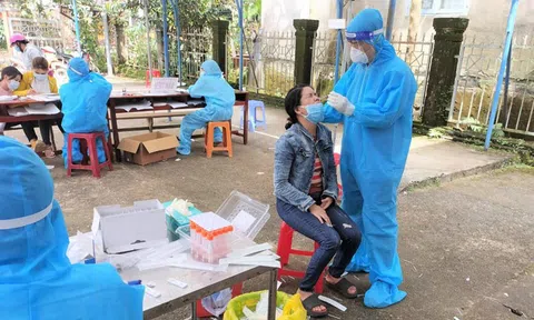 Khẩn trương truy tìm 2 "F1 nguy cơ cao, sốt trên 38 độ" trốn khỏi nơi cách ly tập trung