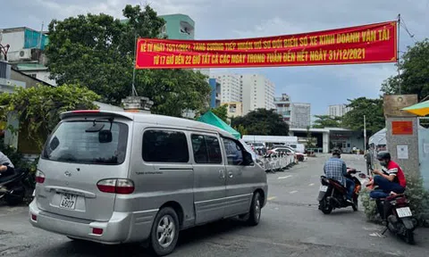 Ôtô kinh doanh mang biển số trắng sẽ bị phạt