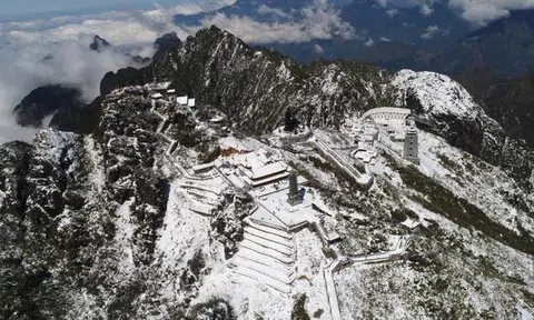 Lạnh dưới 0 độ C, đêm nay Fansipan có thể trắng băng tuyết