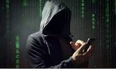 Nữ cán bộ về hưu mất sạch tiền tiết kiệm sau cuộc gọi lạ