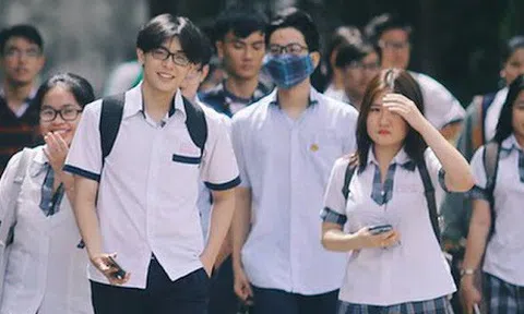 Học sinh THPT Hà Nội trở lại trường từ ngày 6/12