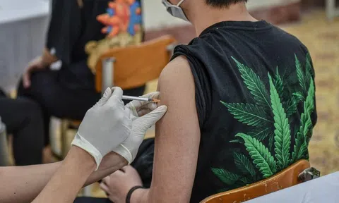 Hà Nội hoàn trả lại hai lô vắc xin gia hạn