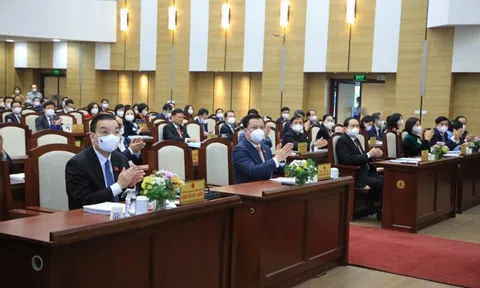 "Quyết tâm không để dịch bệnh làm tụt hậu đời sống kinh tế - xã hội"