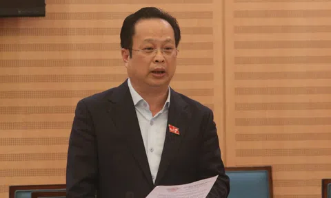 Hà Nội tạm dừng 2 lô vắc xin Covid-19 gia hạn: Giám đốc Sở GD-ĐT nêu phương án tiêm