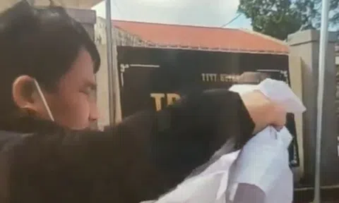 Y sĩ xé áo blouse trước cơ quan: Thống nhất đánh giá không hoàn thành nhiệm vụ