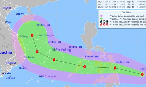 Bão Rai giật cấp 16 đang tiến nhanh vào Biển Đông