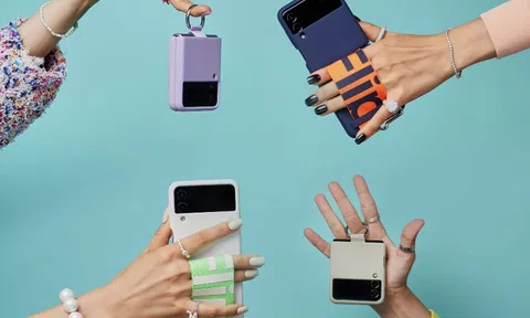 Vì sao sự trở lại của điện thoại gập là 'phát minh tốt nhất 2021'?