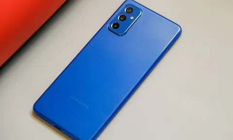 Chi tiết Galaxy M52 5G: Sản phẩm tầm trung có hiệu năng, màn hình tốt