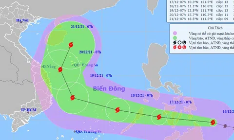 Bão Rai giật cấp 17 đang tiến rất nhanh vào Biển Đông