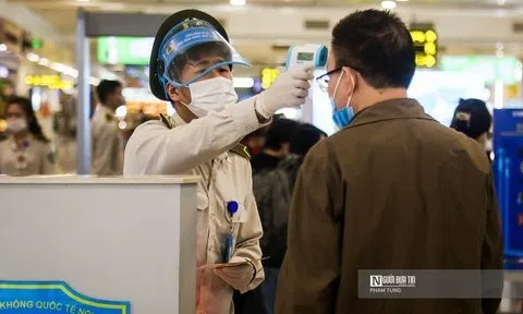 Người nhập cảnh tiêm đủ liều, test âm tính sẽ cách ly tại nhà 3 ngày