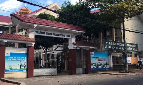 Vụ tạm dừng tiêm vắc-xin Covid-19 cho học sinh Đắk Lắk: Đổi lô vắc-xin khác